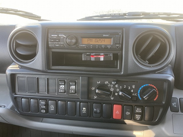 日野 デュトロ 小型 Wキャブ 2RG-XZU605M(96635) 27枚目