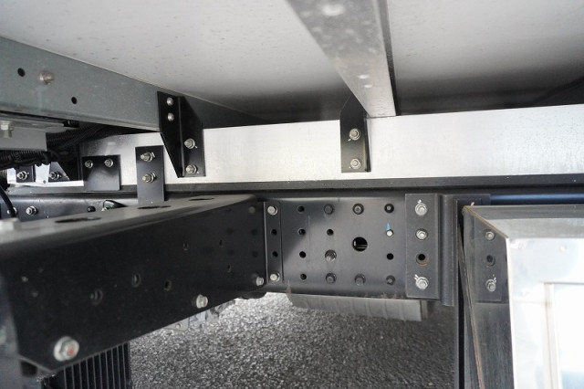 三菱ふそう キャンター 小型 アルミウィング 2RG-FEB50(96636) 13枚目