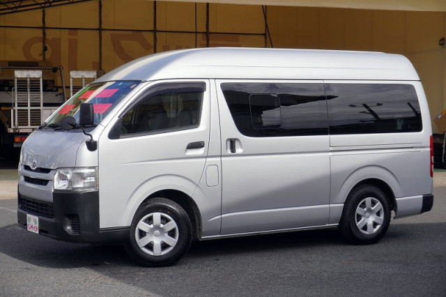 トヨタ ハイエース 小型 ライトバン CBF-TRH200K(96637) 1枚目