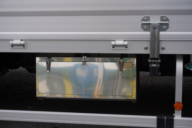 三菱ふそう キャンター 小型 アルミウィング 2RG-FEB50(96636) 20枚目