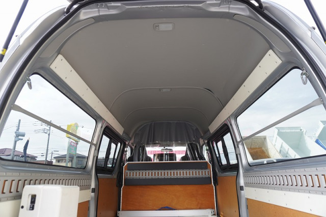 トヨタ ハイエース 小型 ライトバン CBF-TRH200K(96637) 17枚目