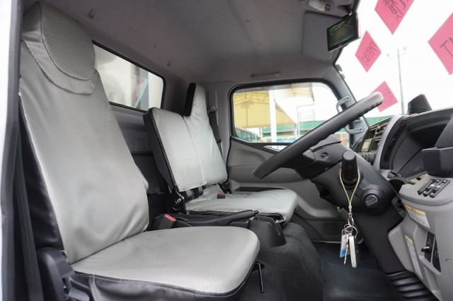 三菱ふそう キャンター 小型 アルミウィング 2RG-FEB50(96636) 36枚目