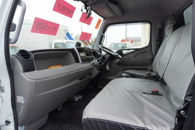 三菱ふそう キャンター 小型 アルミウィング 2RG-FEB50(96636) 38枚目