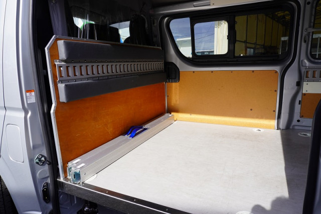 トヨタ ハイエース 小型 ライトバン CBF-TRH200K(96637) 27枚目