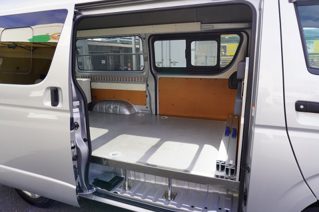トヨタ ハイエース 小型 ライトバン CBF-TRH200K(96637) 29枚目