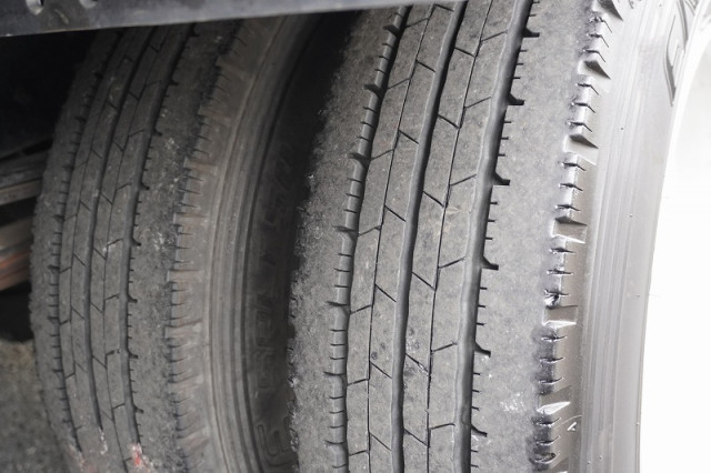 いすゞ エルフ 小型 アルミバン TPG-NPR85AN(96638) 11枚目