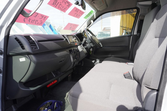 トヨタ ハイエース 小型 ライトバン CBF-TRH200K(96637) 40枚目
