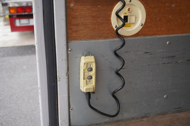 いすゞ エルフ 小型 アルミバン TPG-NPR85AN(96638) 25枚目