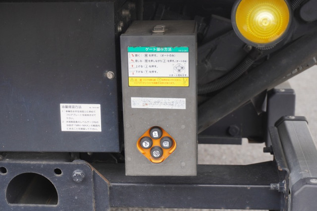 いすゞ エルフ 小型 アルミバン TPG-NPR85AN(96638) 30枚目