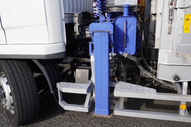 三菱ふそう ファイター 大型 クレーン付き QDG-FQ62F(96639) 30枚目