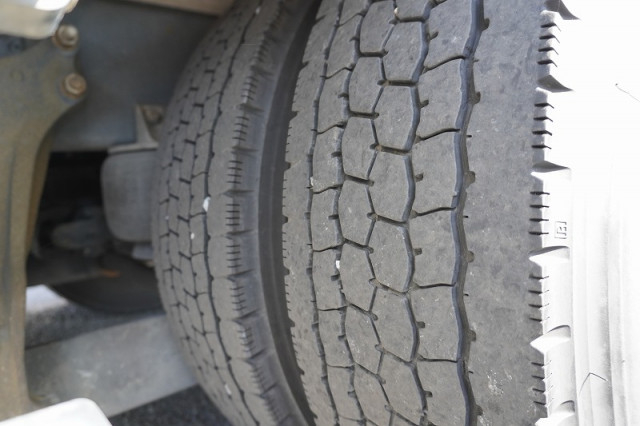 いすゞ フォワード 中型 アルミウィング TKG-FRR90T2(96640) 11枚目