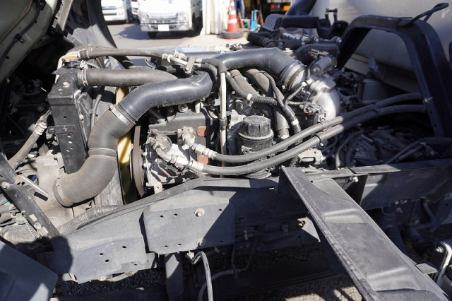 いすゞ フォワード 中型 アルミウィング TKG-FRR90T2(96640) 15枚目