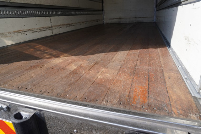 いすゞ フォワード 中型 アルミウィング TKG-FRR90T2(96640) 25枚目