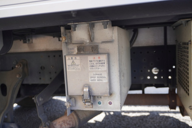 いすゞ フォワード 中型 アルミウィング TKG-FRR90T2(96640) 30枚目