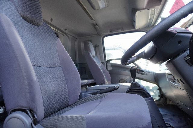 いすゞ フォワード 中型 アルミウィング TKG-FRR90T2(96640) 39枚目