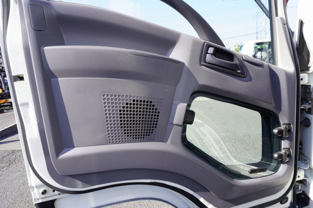 いすゞ フォワード 中型 アルミウィング TKG-FRR90T2(96640) 43枚目