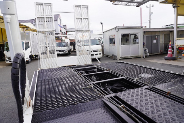 いすゞ エルフ 小型 車載専用車 SKG-NPR85YN(96641) 28枚目