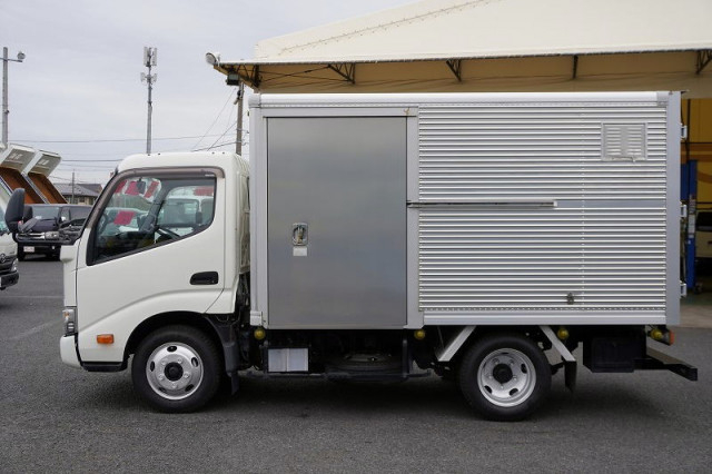トヨタ ダイナ 小型 アルミバン TKG-XZU605(96644) 3枚目