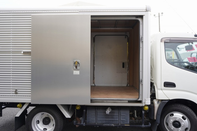 トヨタ ダイナ 小型 アルミバン TKG-XZU605(96644) 18枚目