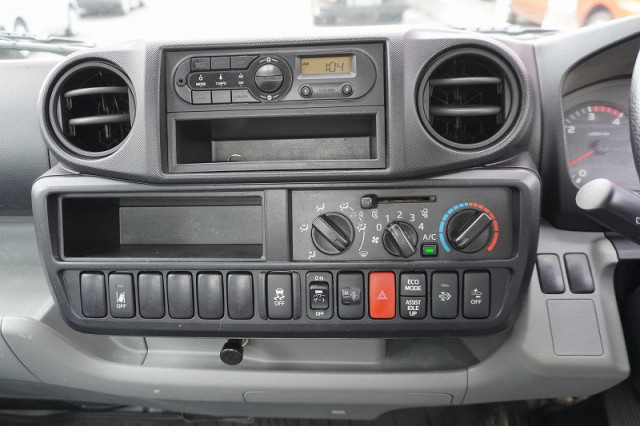 トヨタ ダイナ 小型 平ボディ TKG-XZU605(96647) 31枚目