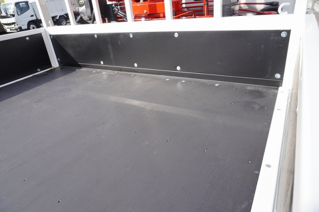 三菱ふそう キャンター 小型 クレーン付き 2PG-FEB80(96656) 20枚目