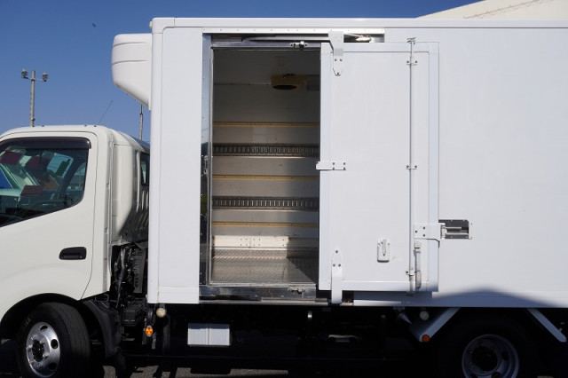 Hino dutro Small Freezer box_body 2RG-XZU712M(96660) 18枚目