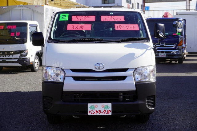 Toyota Small Light van CBF-TRH200V(96661) 2枚目