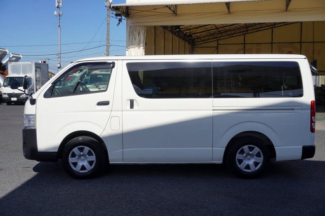 Toyota Small Light van CBF-TRH200V(96661) 3枚目