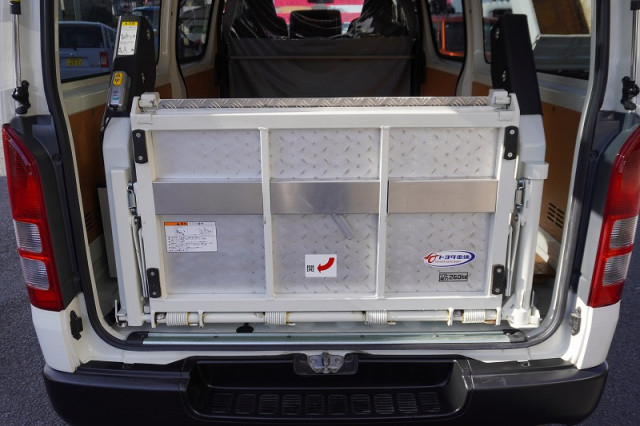 Toyota Small Light van CBF-TRH200V(96661) 21枚目