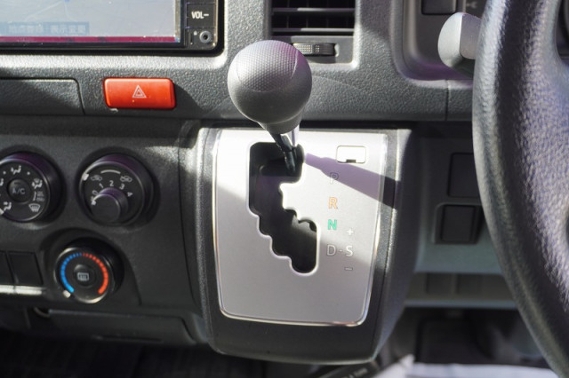 Toyota Small Light van CBF-TRH200V(96661) 32枚目