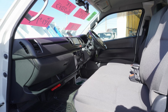 Toyota Small Light van CBF-TRH200V(96661) 41枚目