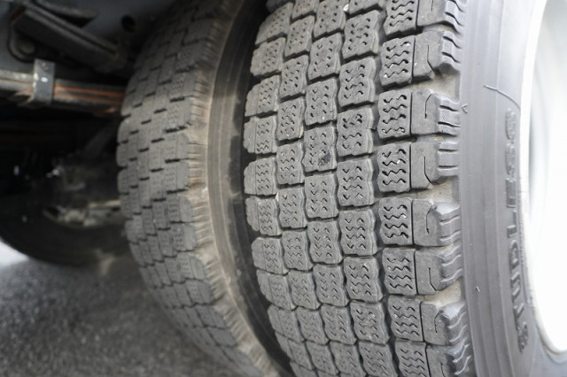 いすゞ フォワード 中型 アルミバン 2RG-FRR90S2(96662) 11枚目