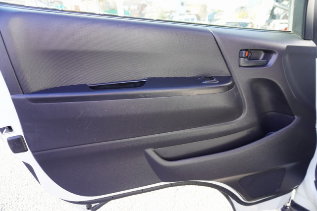 Toyota Small Light van CBF-TRH200V(96661) 43枚目