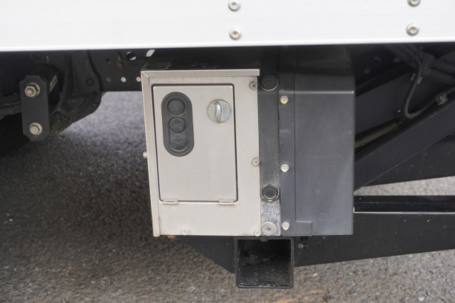 いすゞ エルフ 小型 アルミバン TPG-NNR85AN(96663) 27枚目