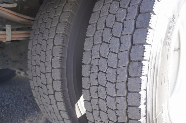 いすゞ フォワード 中型 アルミバン 2RG-FRR90S2(96664) 11枚目