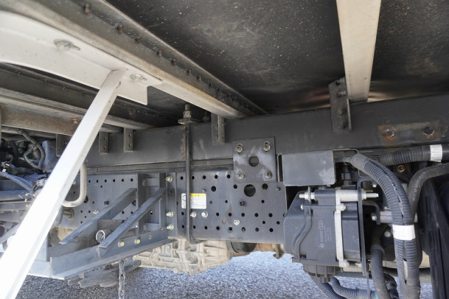 いすゞ フォワード 中型 アルミバン 2RG-FRR90S2(96664) 13枚目