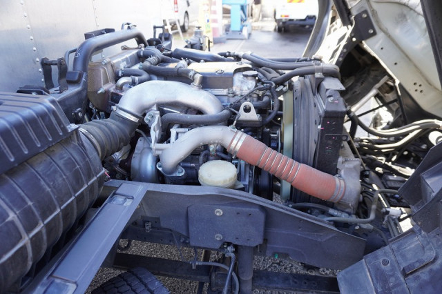 いすゞ フォワード 中型 アルミバン 2RG-FRR90S2(96664) 16枚目