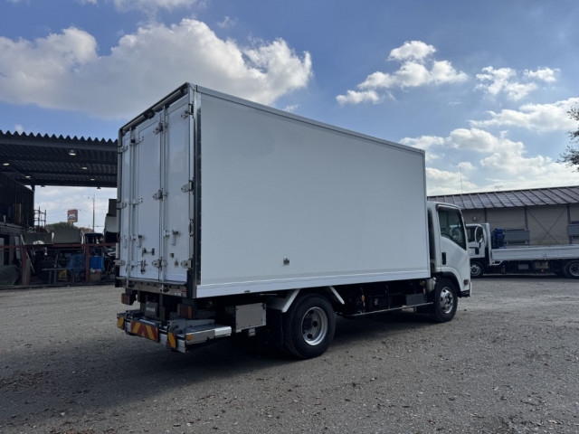 いすゞ エルフ 小型 冷凍冷蔵バン 2RG-NPR88YN(96690) 3枚目