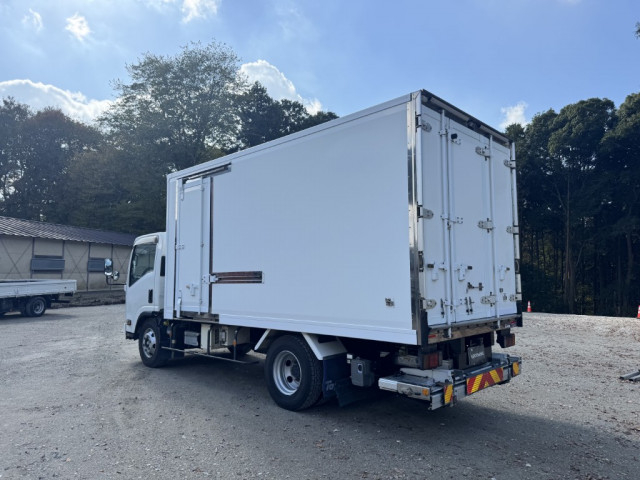いすゞ エルフ 小型 冷凍冷蔵バン 2RG-NPR88YN(96690) 4枚目