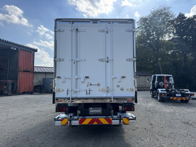 いすゞ エルフ 小型 冷凍冷蔵バン 2RG-NPR88YN(96690) 8枚目