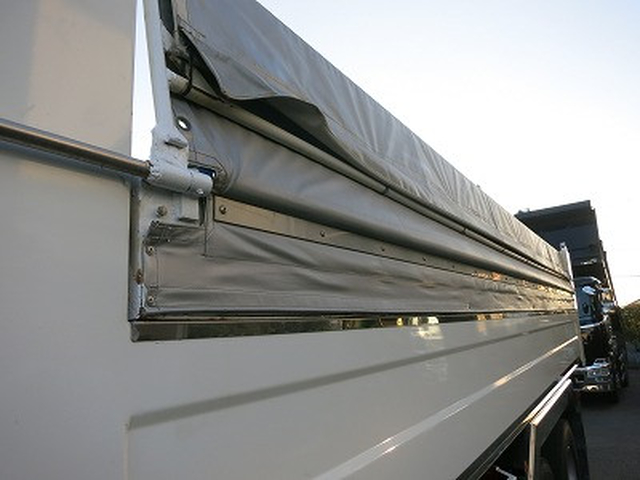 日野 プロフィア 大型 土砂ダンプ 2DG-FS1EJA(96691) 8枚目