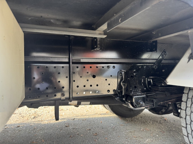 いすゞ エルフ 小型 冷凍冷蔵バン 2RG-NPR88YN(96690) 27枚目