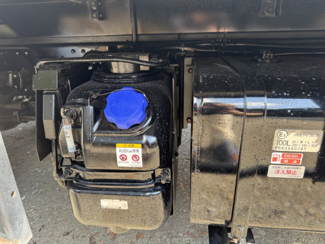 いすゞ エルフ 小型 冷凍冷蔵バン 2RG-NPR88YN(96690) 31枚目