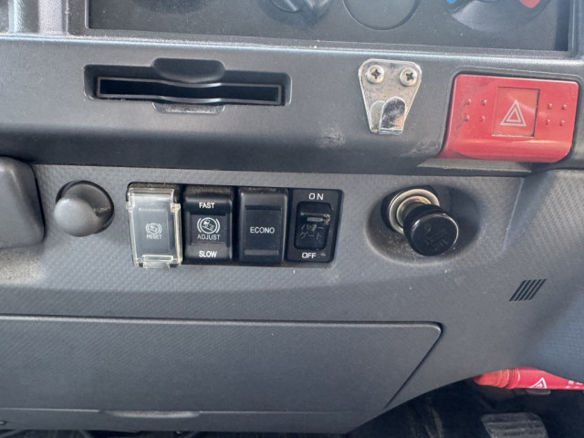 いすゞ エルフ 小型 冷凍冷蔵バン 2RG-NPR88YN(96690) 35枚目