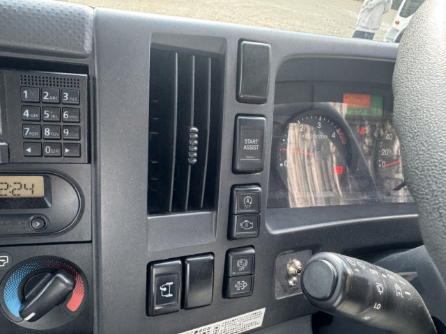 いすゞ エルフ 小型 冷凍冷蔵バン 2RG-NPR88YN(96690) 36枚目