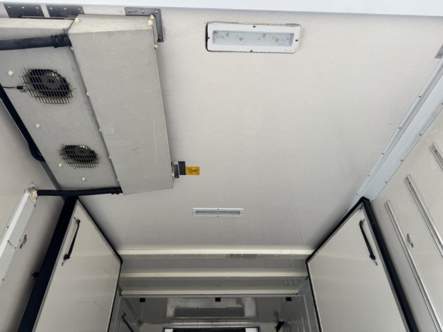 いすゞ エルフ 小型 冷凍冷蔵バン 2RG-NPR88YN(96692) 16枚目