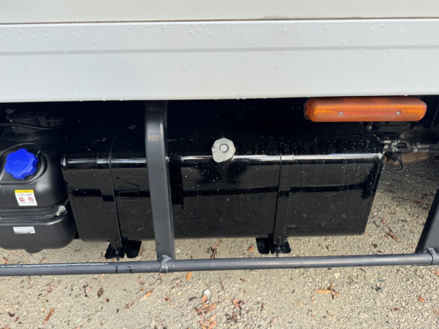 いすゞ エルフ 小型 冷凍冷蔵バン 2RG-NPR88YN(96692) 29枚目