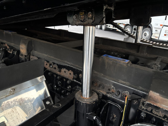 日野 プロフィア 大型 車載専用車 2DG-FW1EHG(96697) 19枚目