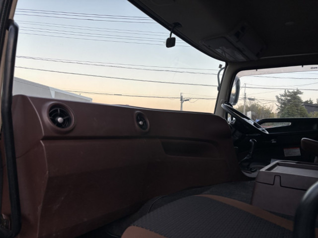 日野 プロフィア 大型 車載専用車 2DG-FW1EHG(96697) 38枚目