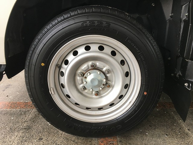 トヨタ トヨエース 小型 平ボディ ABF-TRY220(96698) 28枚目